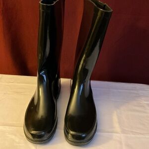 Black Glossy Rain Boots
